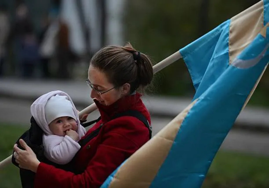 Székely mother and child